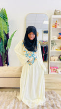 Load image into Gallery viewer, Fatima Dress abaya
